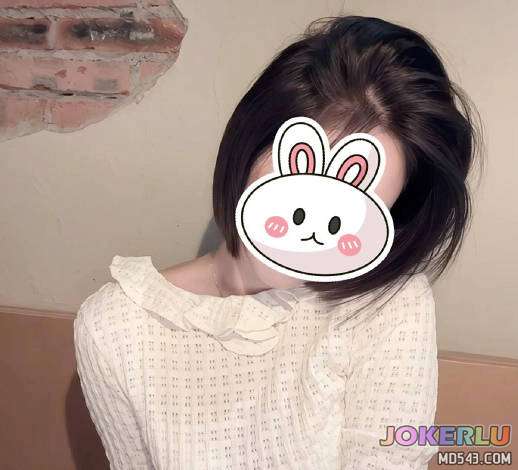 老爸没在家让姐姐穿好丝袜在床上等着我操得姐姐骚话不断