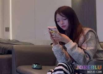 今天约了个极品嫩妹18岁的含苞待放刚开苞的感觉 利普